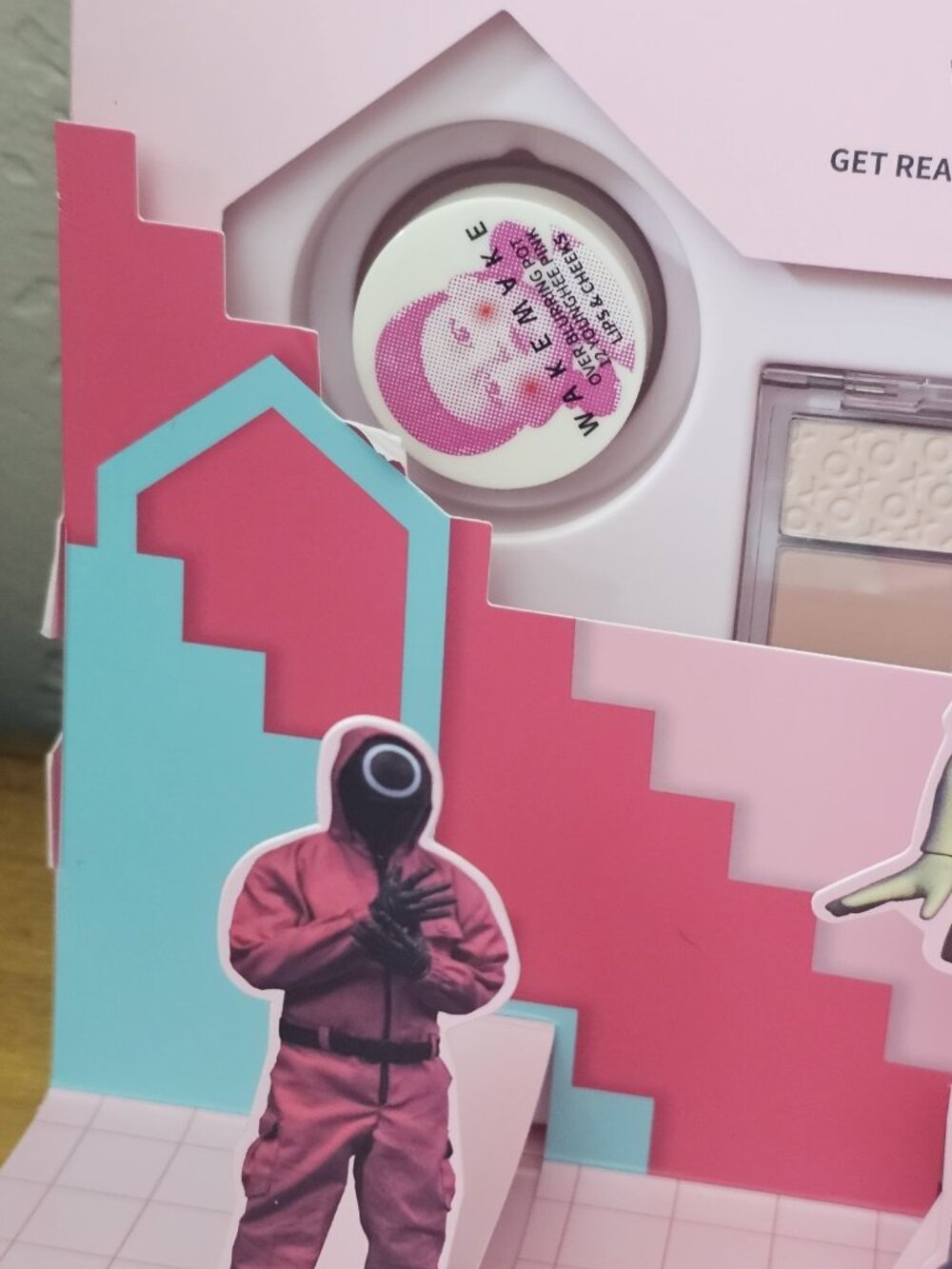 Squid Game 2 Edition WakeMake Get Ready with Younghee Planning 7 Set K-Beauty - Picture 11 of 12